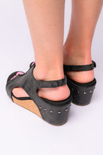 Load image into Gallery viewer, Carley Wedge Sandals in Black Metallic