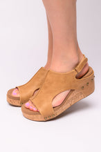 Load image into Gallery viewer, Carley Wedge Sandals in Caramel Smooth