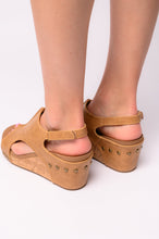 Load image into Gallery viewer, Carley Wedge Sandals in Caramel Smooth