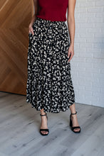 Load image into Gallery viewer, Fielding Flowers Floral Skirt