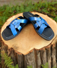 Load image into Gallery viewer, Cheerful Sandal - Diba True - 2 Color Options