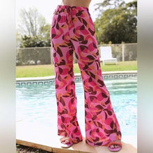 Load image into Gallery viewer, Lola Printed Pant - Charlie Holiday